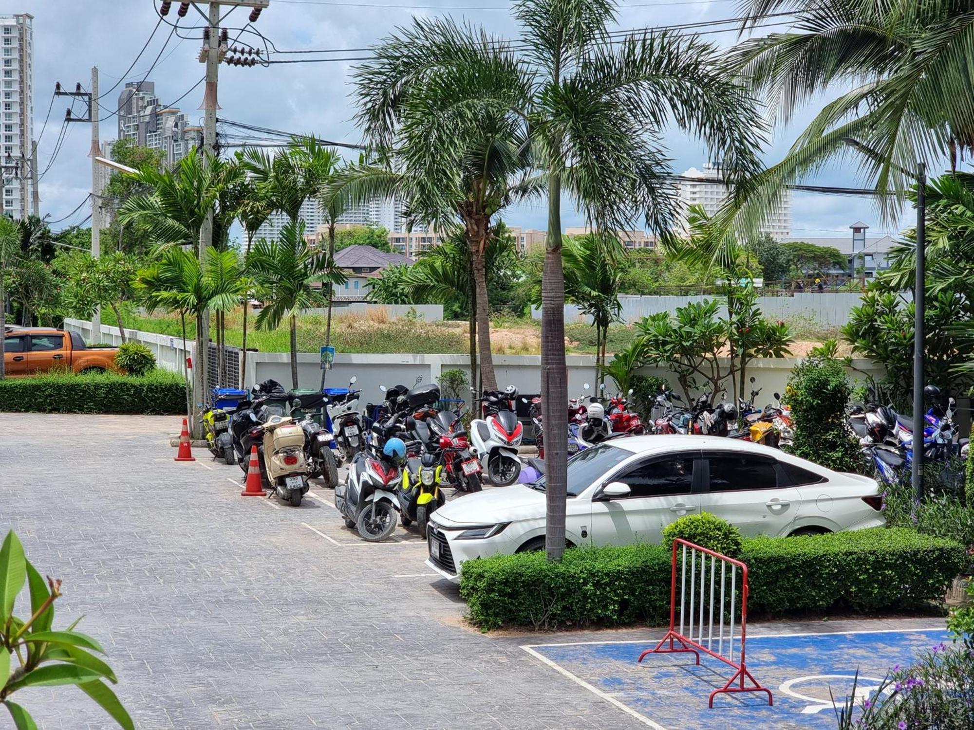 Laguna Beach Condo Resort 3 Maldives Pattaya Pool View ลากูน่า บีช คอนโด รีสอร์ต 3 พัทยา Haat Jomtien Eksteriør bilde